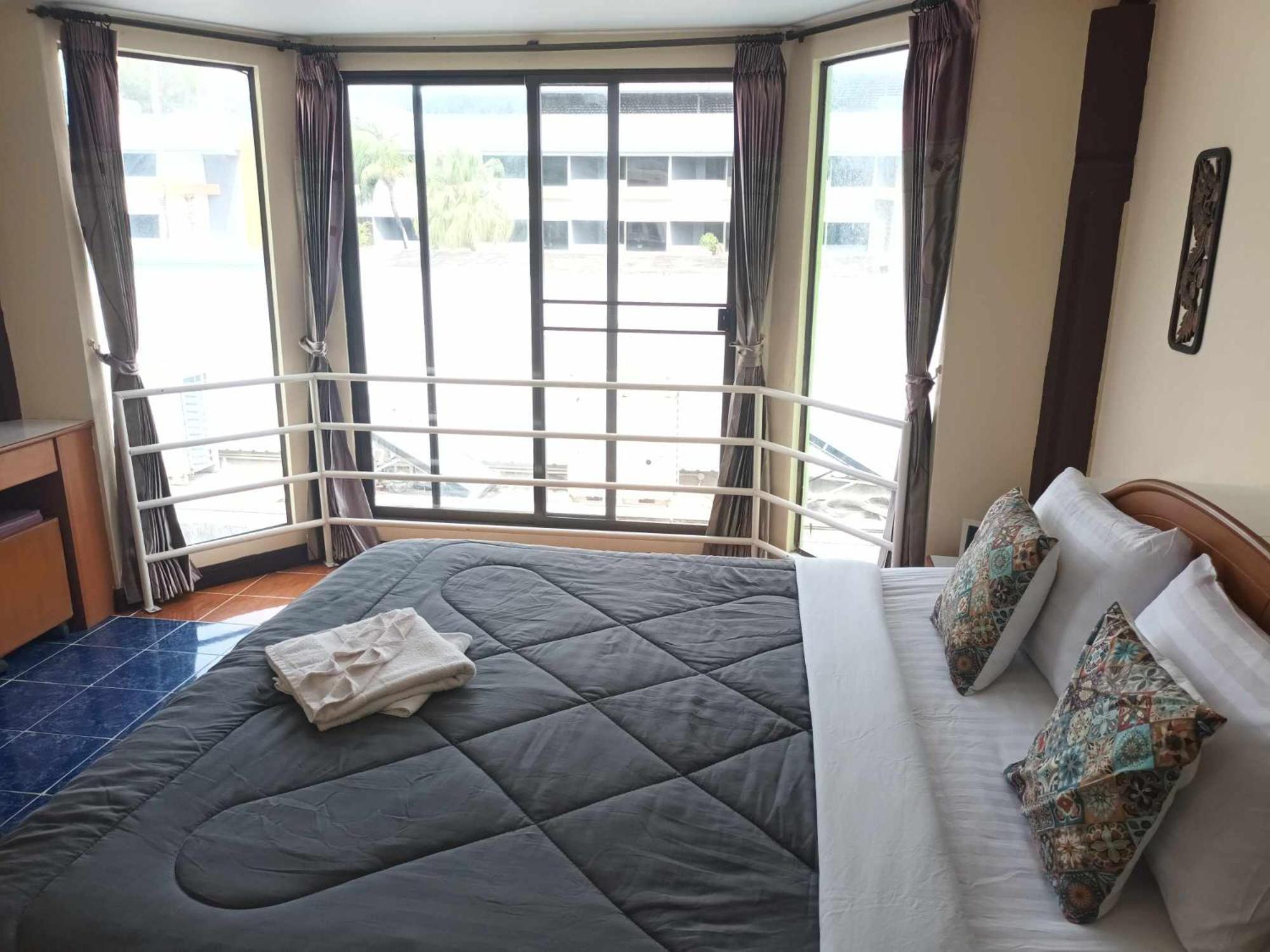 Patong Rose Guest House 50M To Beach Kültér fotó
